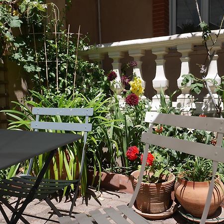 Ferienwohnung Les Loges Des Chalets Toulouse Exterior foto